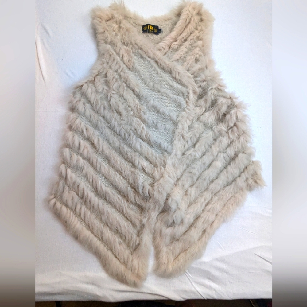 RABBIT Dyed Fur 100% Metric Knits Collection Open Vest Cream &  Pale Pink Col…